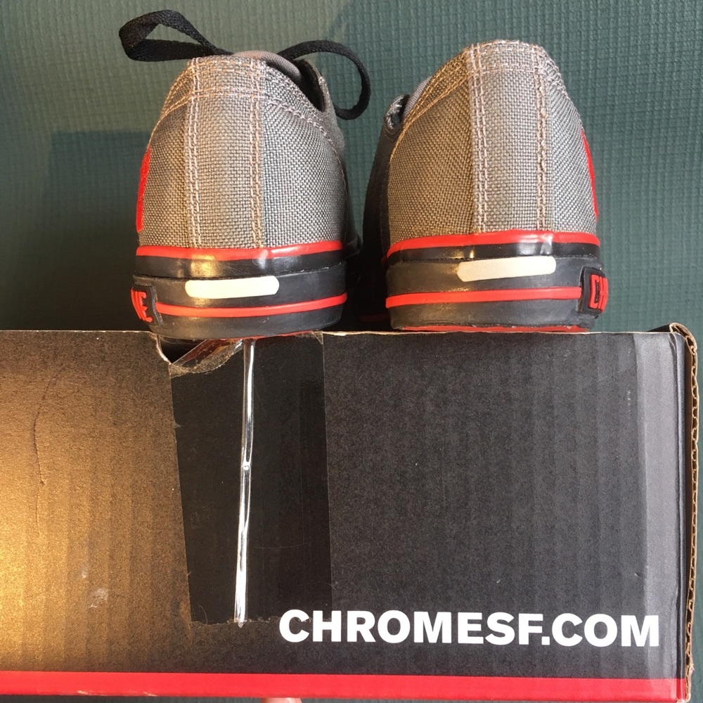 W’s: 6.5, M’s: 5 •Chrome Industries• Kursk-Cordura Grey Red Sole Cycling Sneaks - Picture 4 of 10